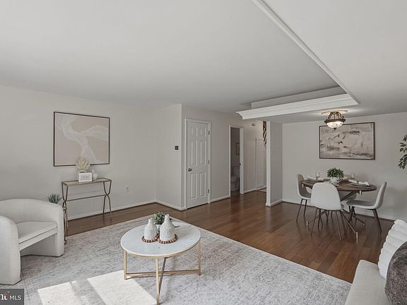 5th image of 5902 Mayflower Ct