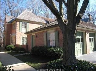 2693 N Marcey Rd, Arlington, VA 22207