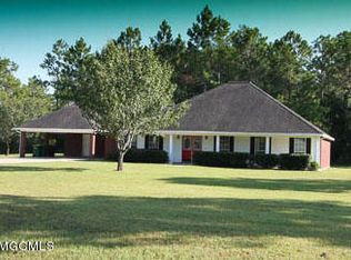 7600 Tapp Rd, Ocean Springs, MS 39564