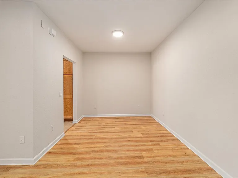 4570 SW 52nd Cir #107 — Photo 11