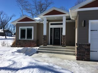 789 Lake Forest Cir, Detroit Lakes, MN 56501