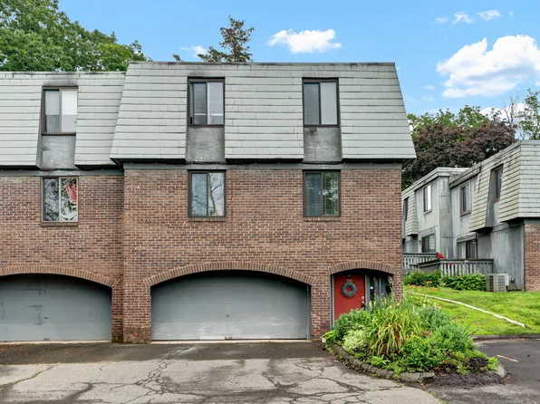 70 Trolley Crossing Lane #70, Middletown, CT 06457