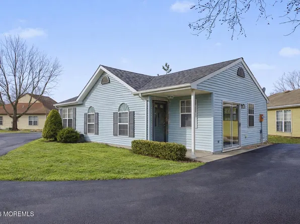 32 Carnaby Close, Freehold, NJ 07728