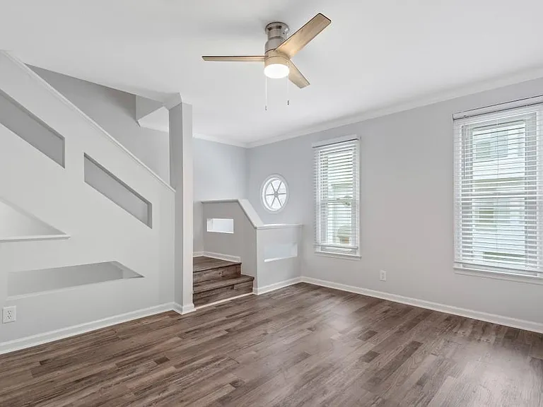 856 Saint Charles Ave NE #3 — Photo 9