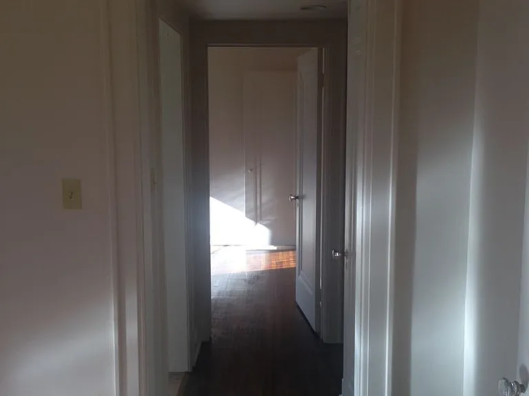 1544 E Broad St — Photo 15