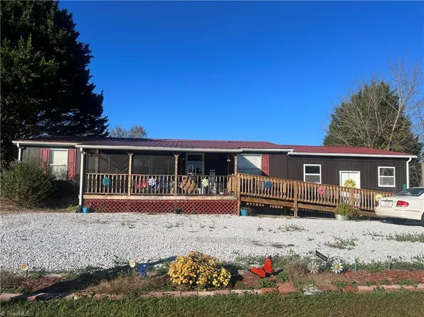 228 Kermit Lewis Rd, Pilot Mtn, NC 27041