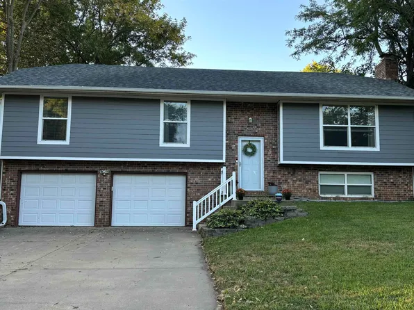 2943 Rio Vista Dr, Emporia, KS 66801