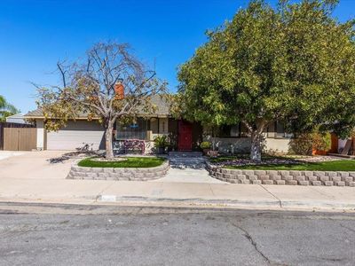 8690 Calle Viviano, El Cajon, CA, 92021