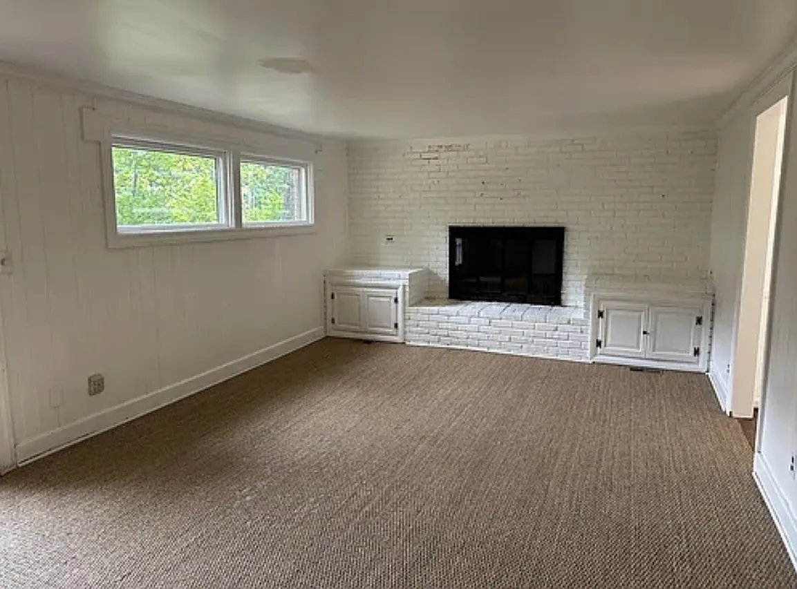 4 bed, 1.5 bath, 2487 sqft, $4,500 — Photo 4