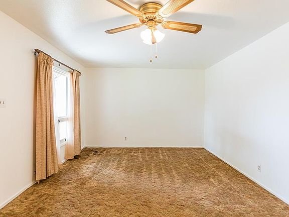 4th image of 4626 Arden Ave