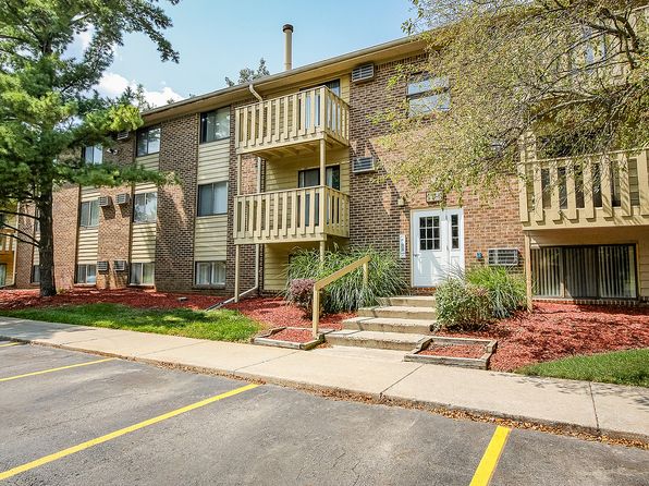 426 W Lake Lansing Rd #B28