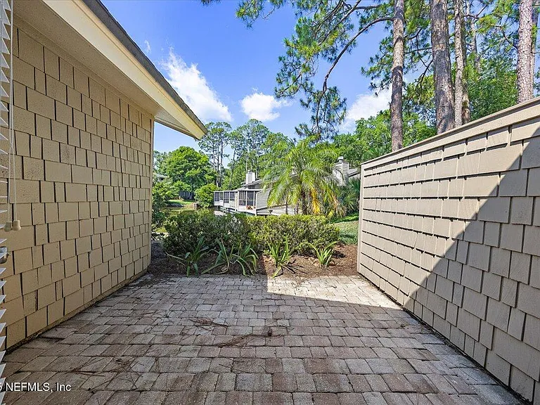 80 Fishermans Cove Rd — Photo 19