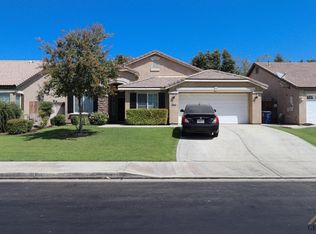 9404 Manihiki Ave, Bakersfield, CA 93311