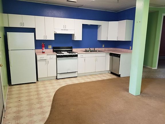 4th image of 98 S Walnut St APT G