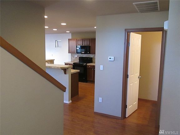 2nd image of 11404 186th St E