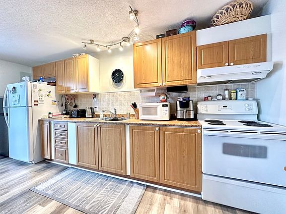 5th image of 897 Notre Dame St #7