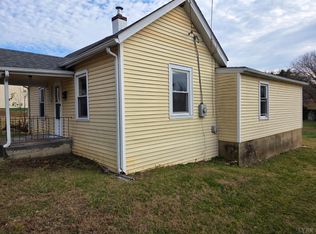 403 W King St, Bedford, VA 24523