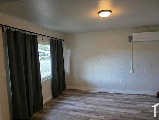 5th image of 504 E St Unit A