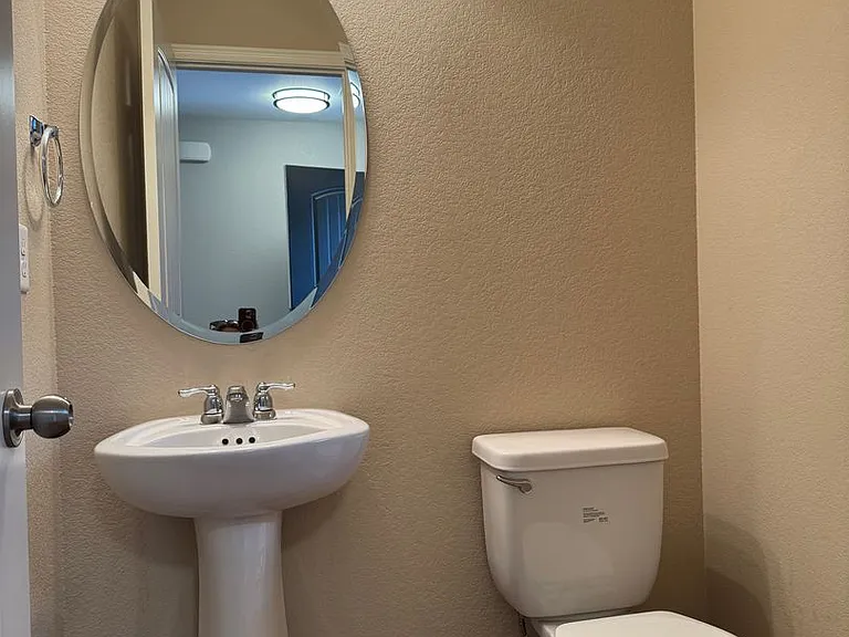 7321 Axis Point — Photo 3