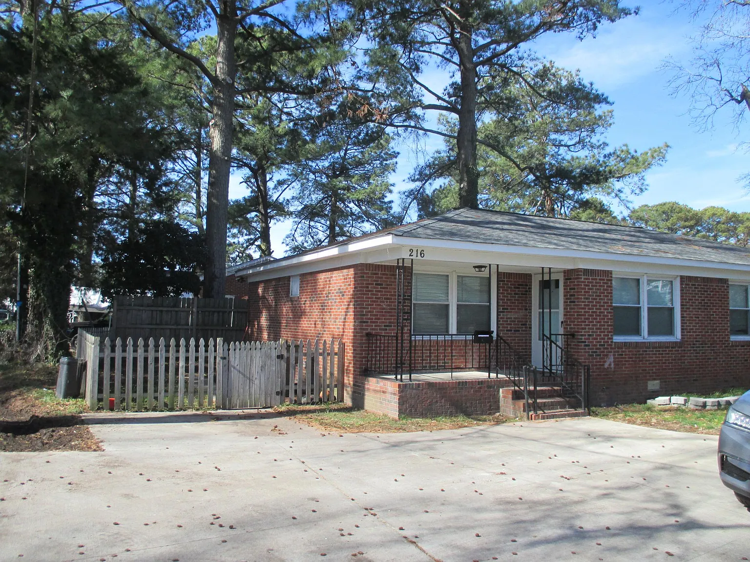 2 bed, 800 sqft, $1,550 — Photo 2
