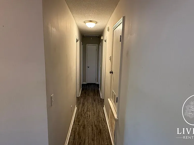 70 Thornton Dr NE — Photo 17