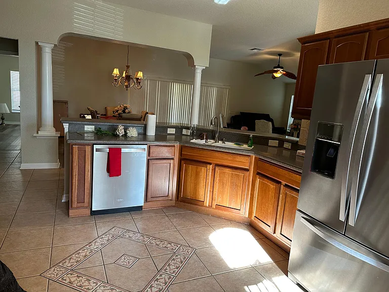 2071 Westchester Way — Photo 8