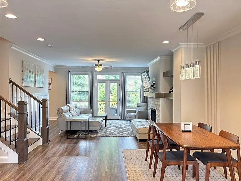 7866 Laurel Crest Dr — Photo 8