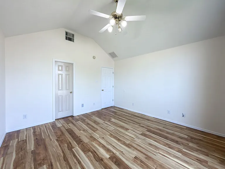 6429 Galven Way — Photo 12