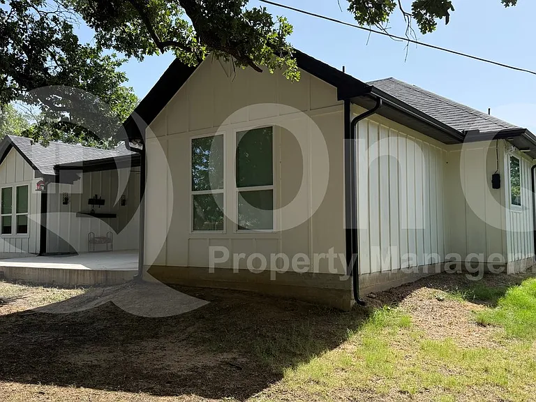 821 Vickie Dr — Photo 20