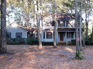 16 Harvest Ln, Beaufort, SC 29907