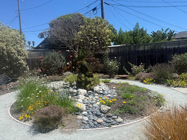 2032 W Cliff Dr — Photo 16