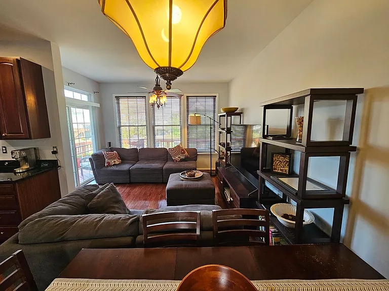 1201 Cambria Ter NE — Photo 14