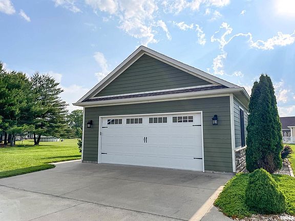 4th image of 1709 Felts Dr