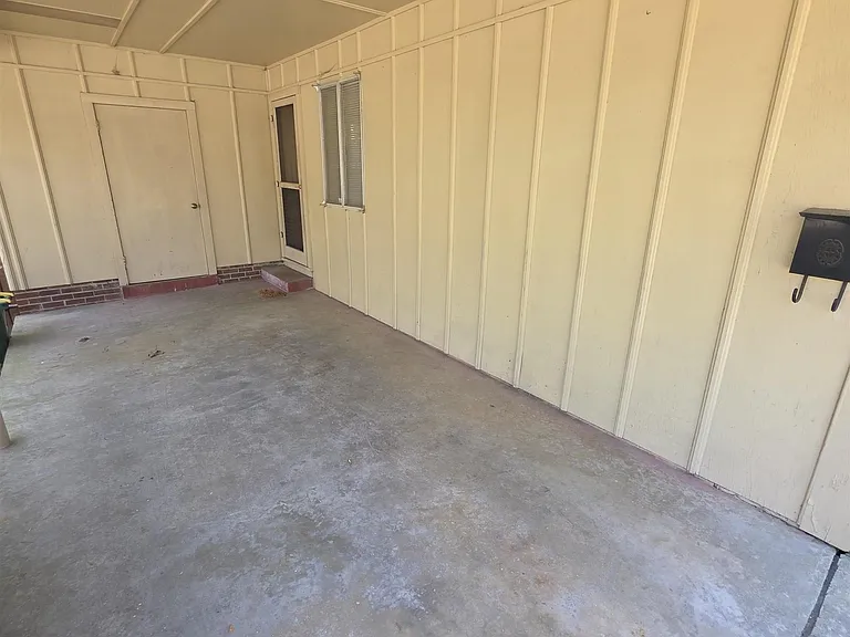 46 Glenmere Dr — Photo 13