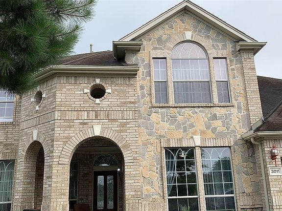 3rd image of 3011 Grand Lakeview Dr