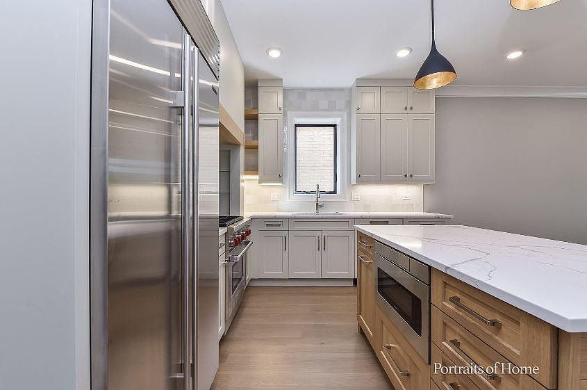 1st image of 2135 N Lakewood Ave #2