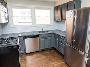 9049 Bronx Ave APT 2N, Skokie, IL 60077