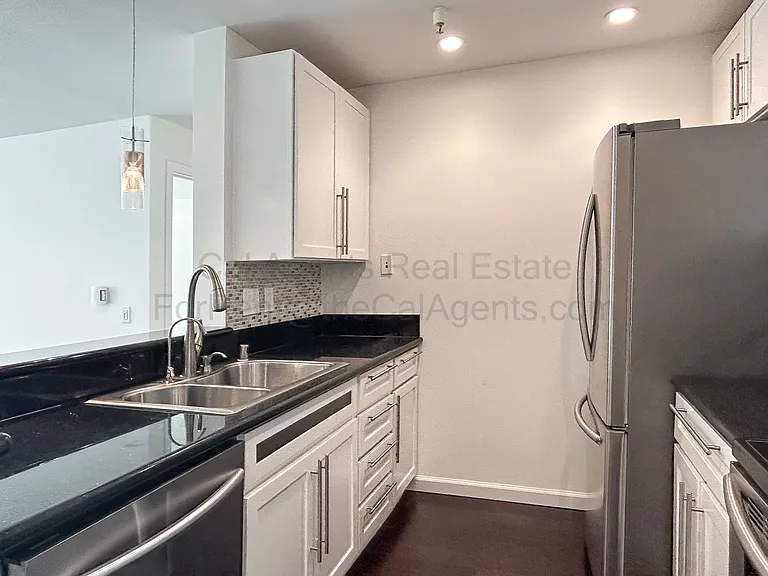 6400 Christie Ave #4219 — Photo 3