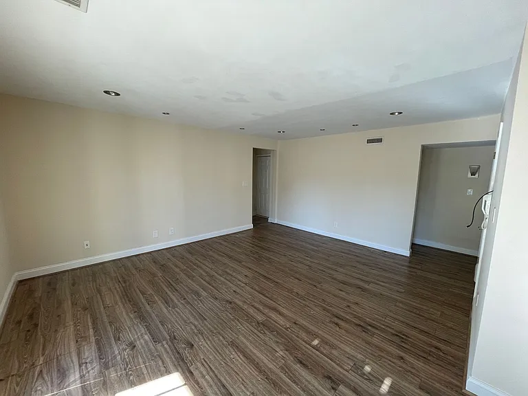 1311 Villa Way #C — Photo 19