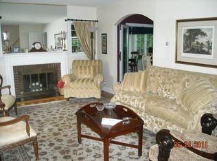 43 Sunrise Dr, Hawthorne, NJ 07506