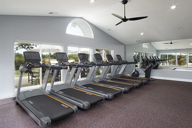 1532 Westminster Dr #108 — Photo 33