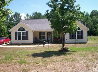 3890 Cove Ln, Cedar Bluff, AL 35959