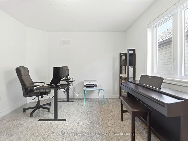 142 Rivertrail Ave — Photo 15