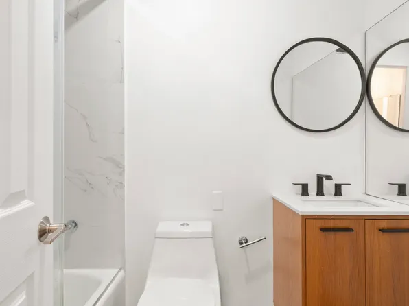 303 East 57th Street 11A image 2 of 8