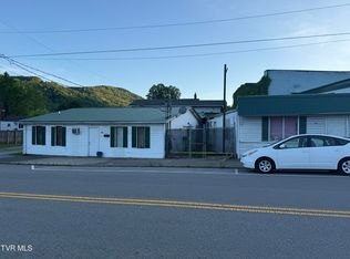 201 E 5th St S, Big Stone Gap, VA 24219