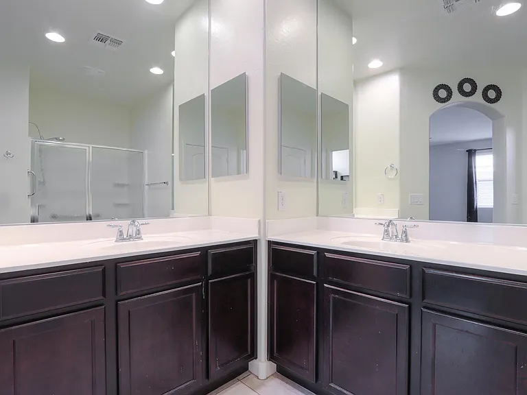 752 W Silver Reef Dr — Photo 22
