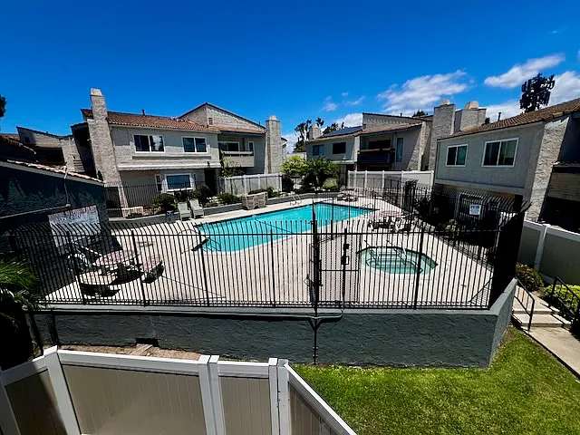 1720 Melrose Avenue - 37 — Photo 2