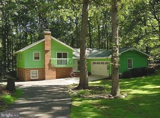 10862 Hampton Rd, Fairfax Station, VA 22039