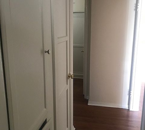 5th image of 1108 N New Hampshire Ave