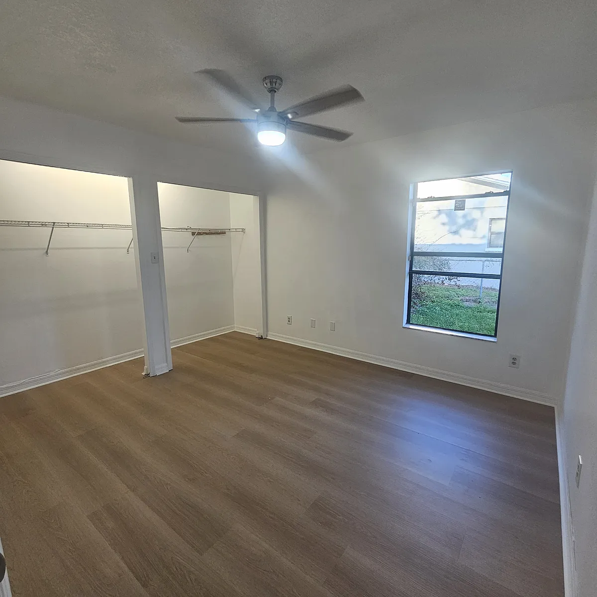 Building Photo - 8909 Navajo Ave